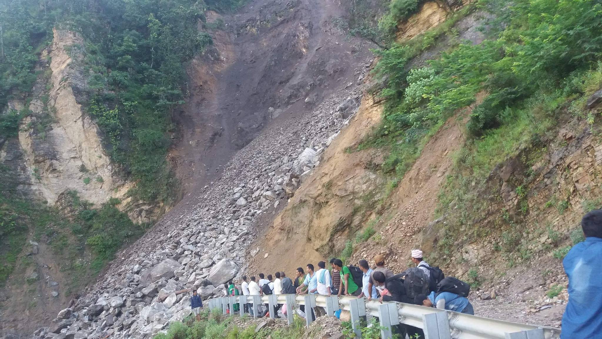 चार दिनपछि खुल्यो कर्णाली राजमार्ग