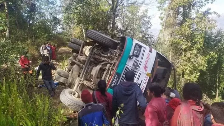 छुट्टाछुट्टै दुर्घटनामा ३ जनाकाे मृत्यु, ३४ घाइते