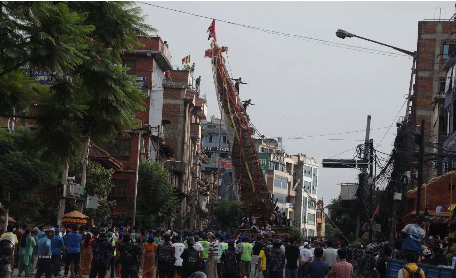 रातो मच्छिन्द्रनाथको रथ तान्न गलत साइत दिइएको भन्दै ज्योतिषीको आपत्ति